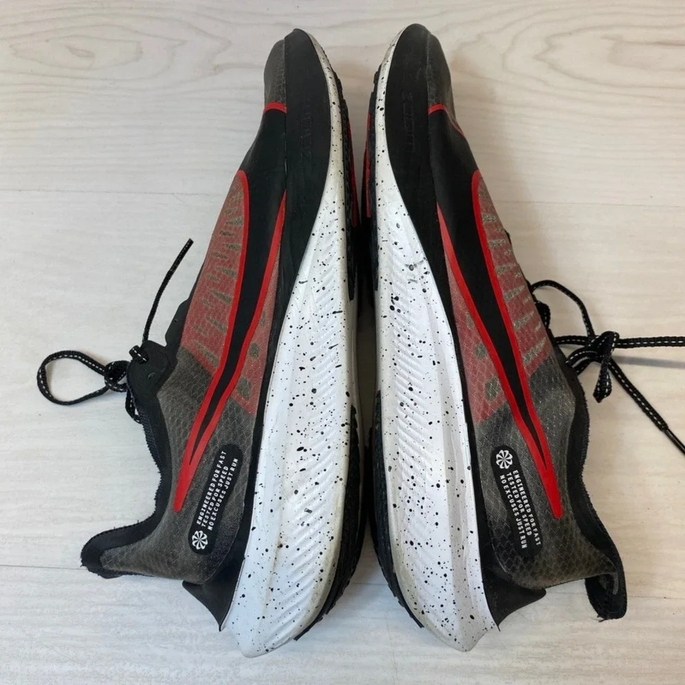 Nike Mens 11 Zoom Gravity Running Shoes BQ3202-005 Black Red Sneaker